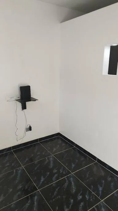 Apartaestudio Independiente En San Antonio -卡利 0*, 卡利